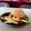 米軍基地のハンバーガー。