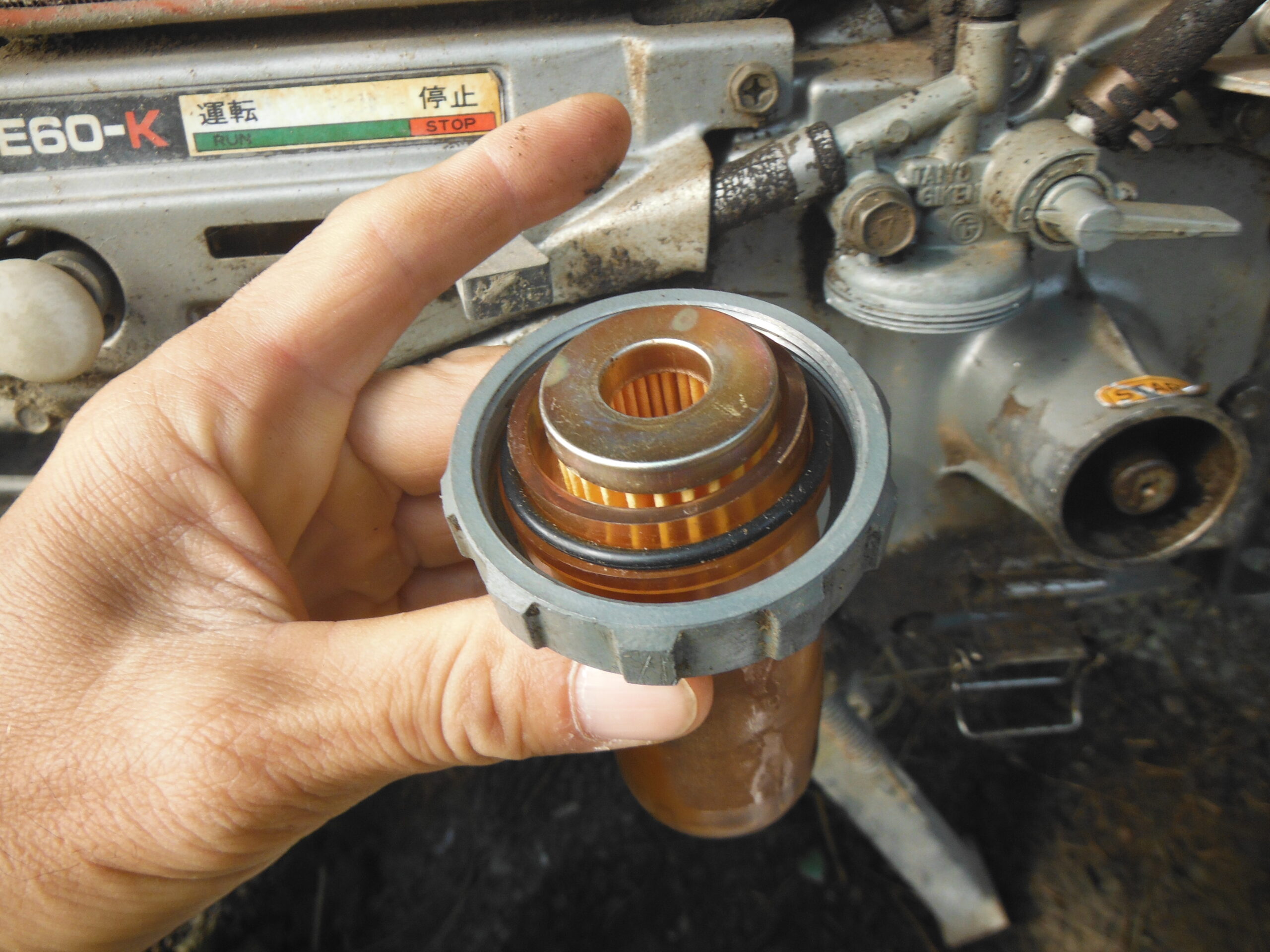 耕運機 トラクター キャブレター フィルター 燃料コック 意外と知ら