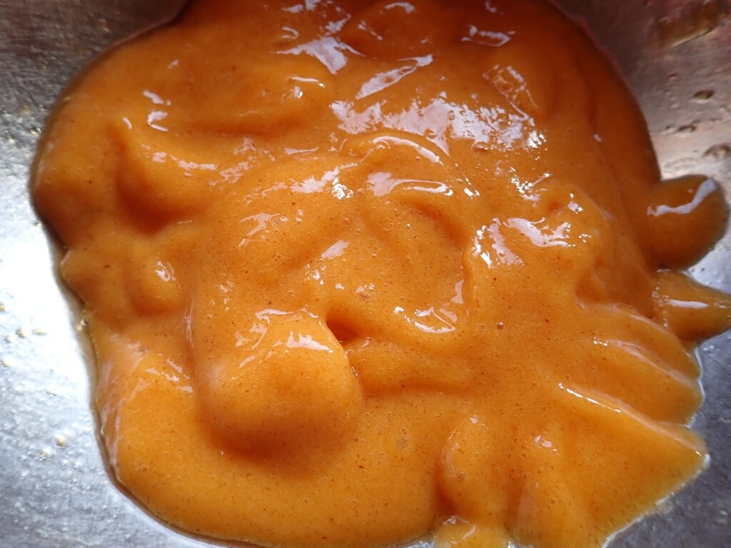 ペースト状になった柿。