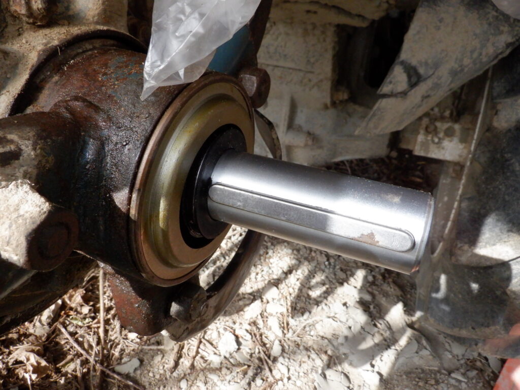 フェザーキーをセットする。