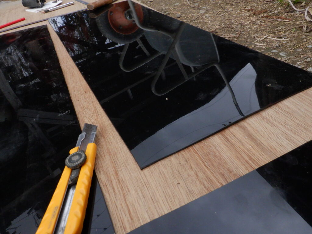 タレゴムを適当な大きさに切る。