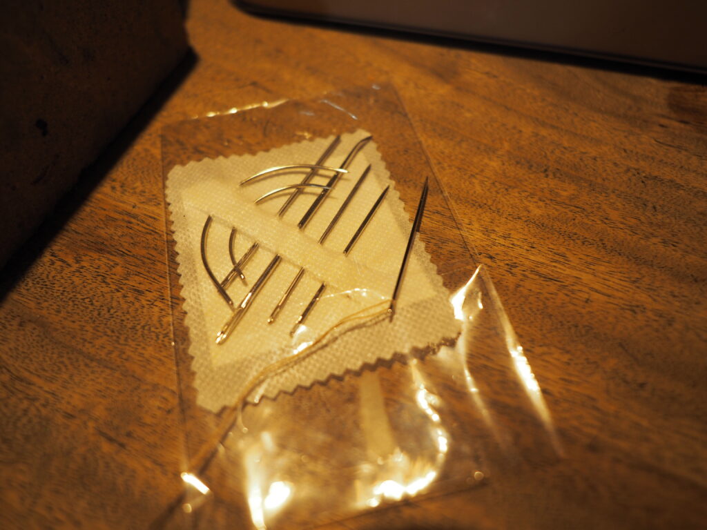 太めの針を使用。