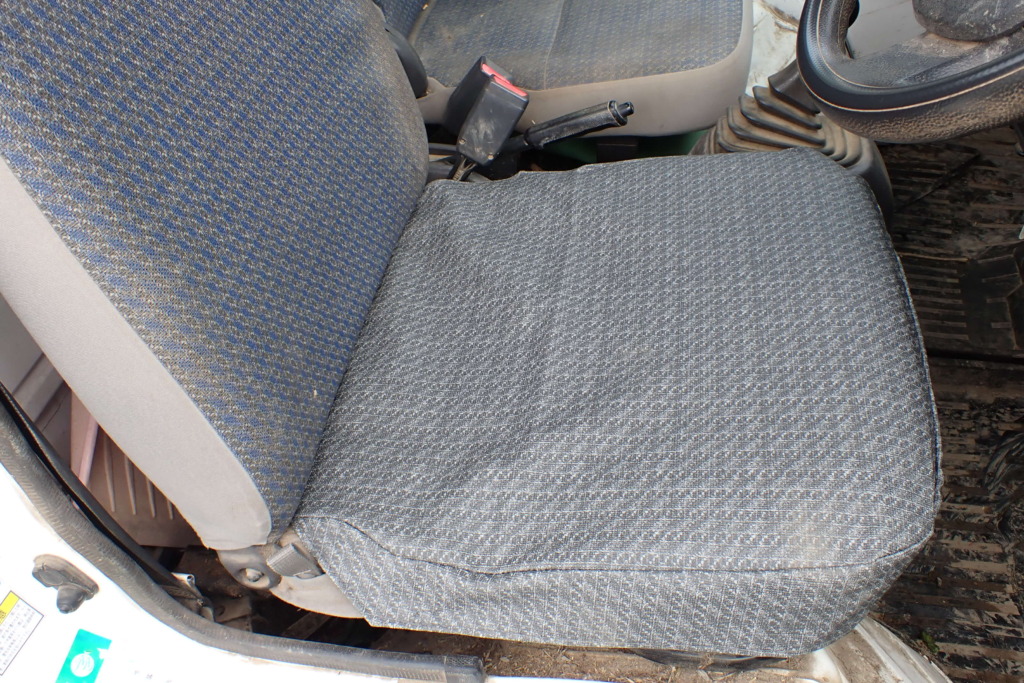 軽トラホンダアクティのシートカバーを交換する